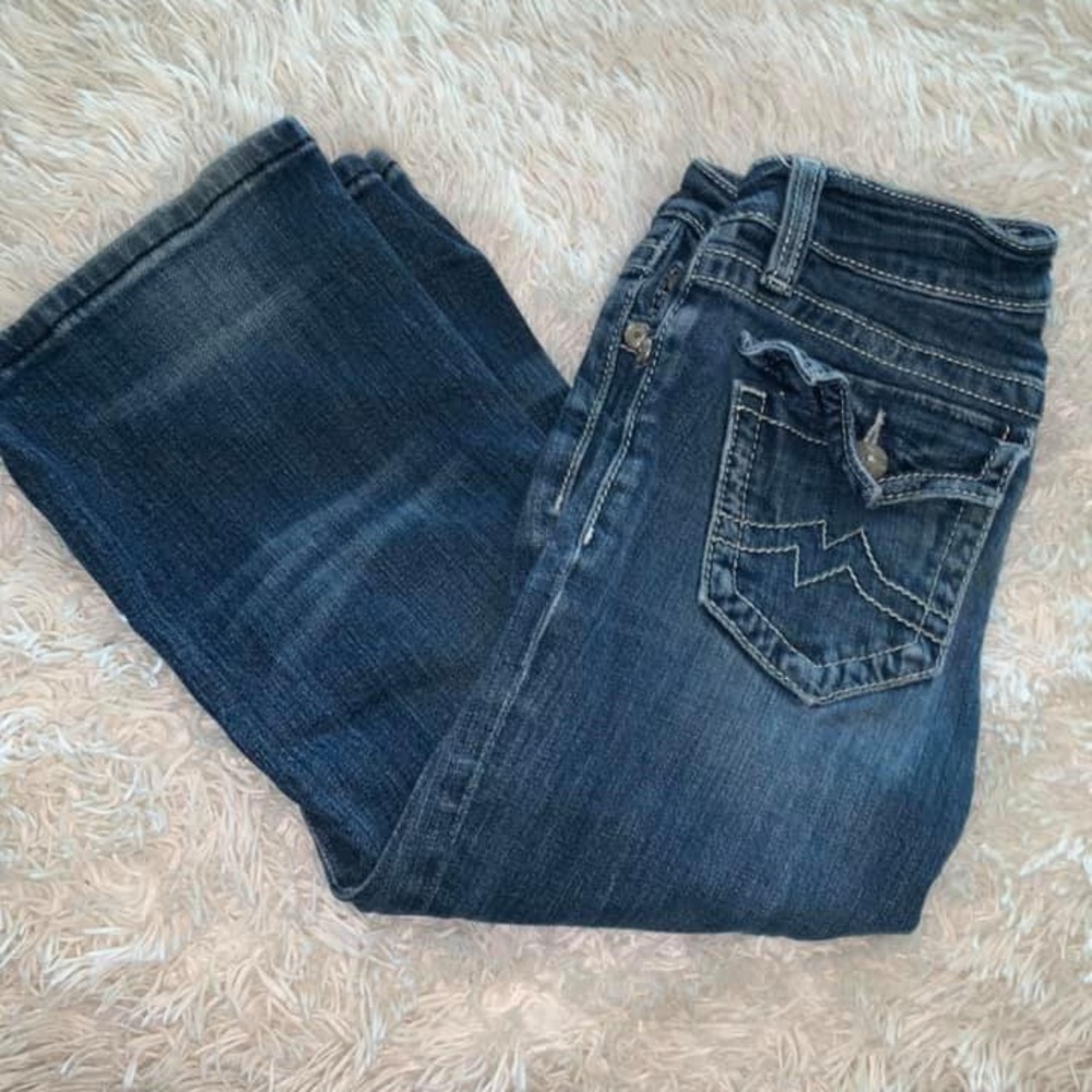 Boot cut jeans